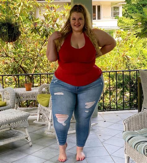 molly evans bbw|BBW Model Profile